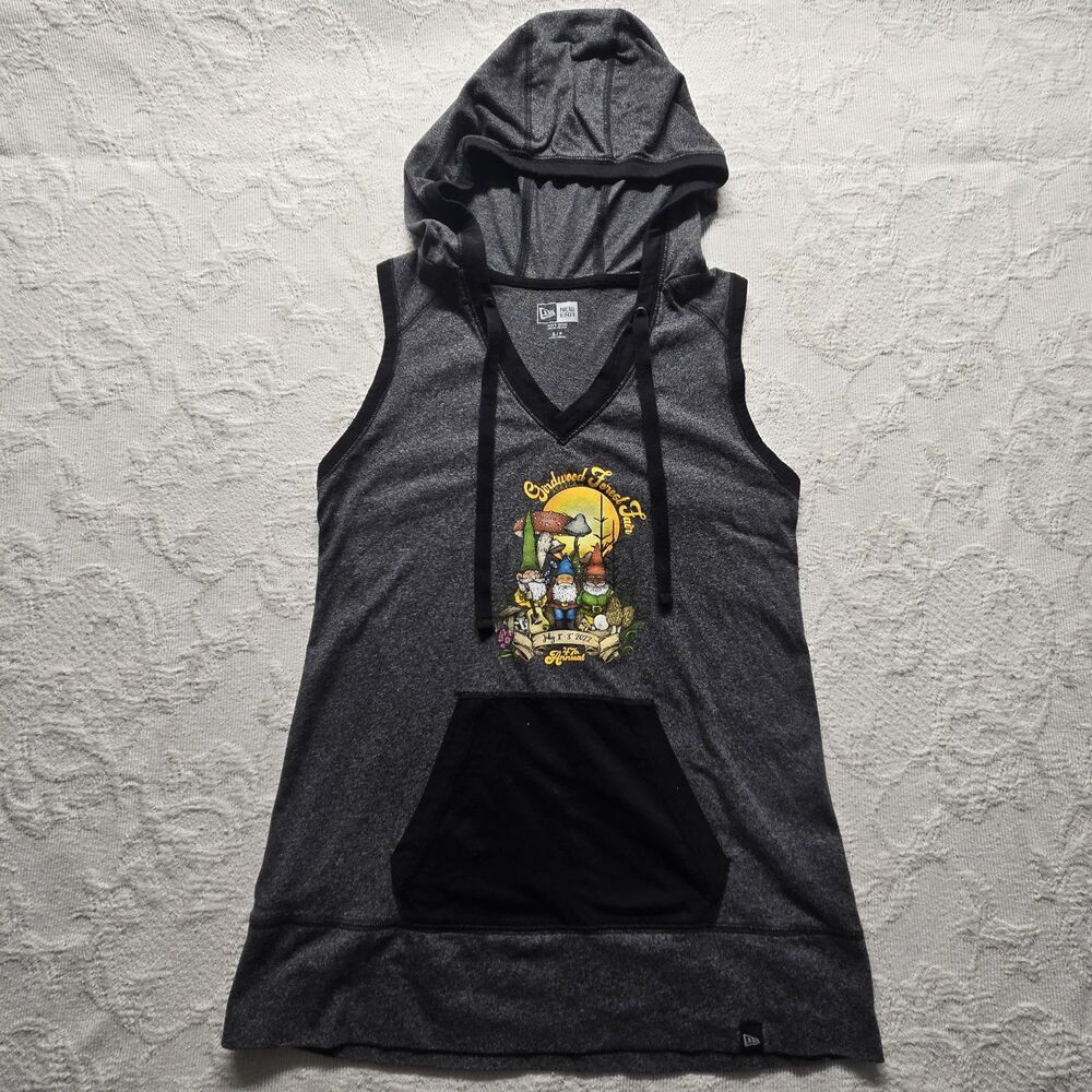 New Era Grey Hoodie Racer Shirt Women Small Gnome Garden Outdoor Alaska Sports